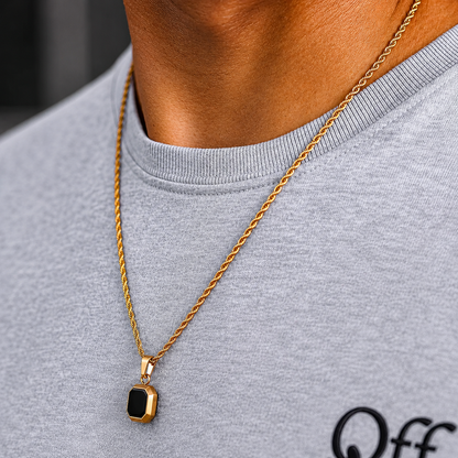GOLD ONYX NECKLACE