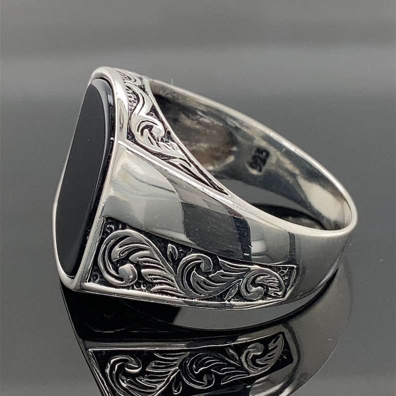 The Grand Signet Turkish ring